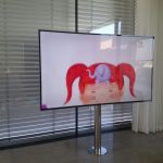 עמוד קוטר 10 למסכים גדולים